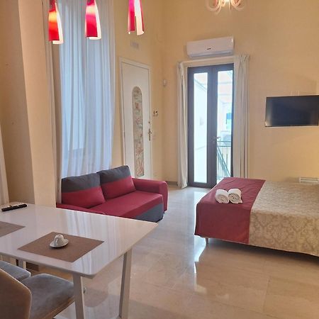 Dimora Charleston Lecce Parcheggio Privato In Loco Gratis Bed & Breakfast Exterior foto