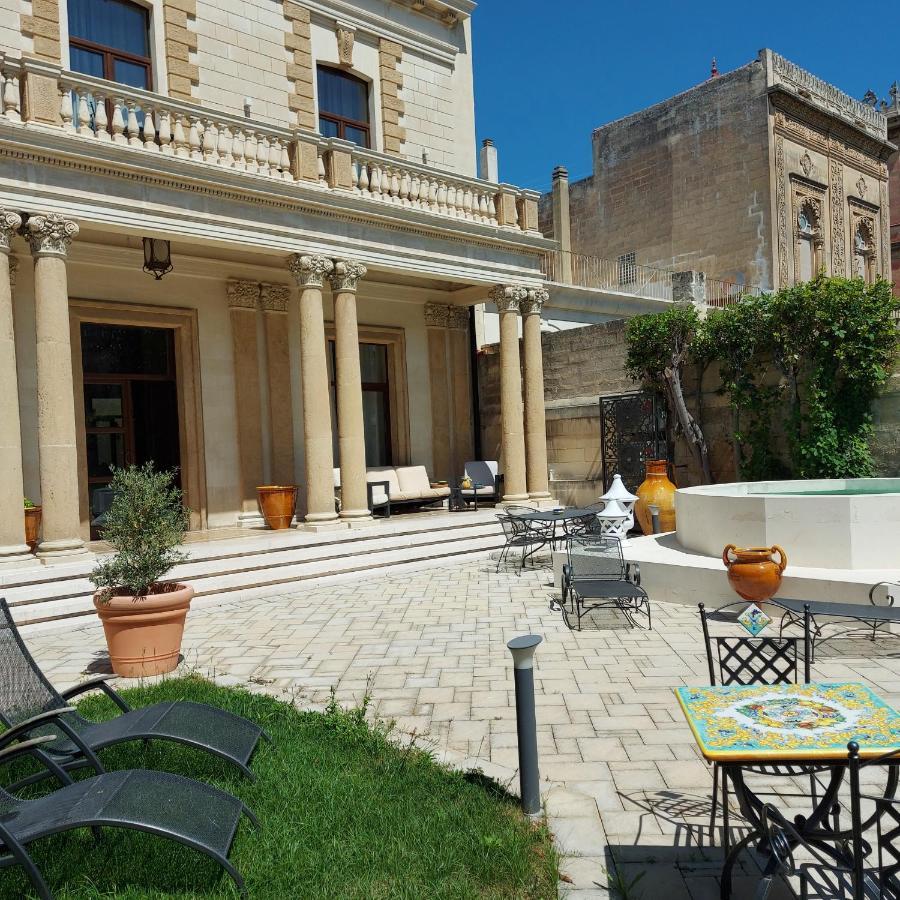 Dimora Charleston Lecce Parcheggio Privato In Loco Gratis Bed & Breakfast Exterior foto