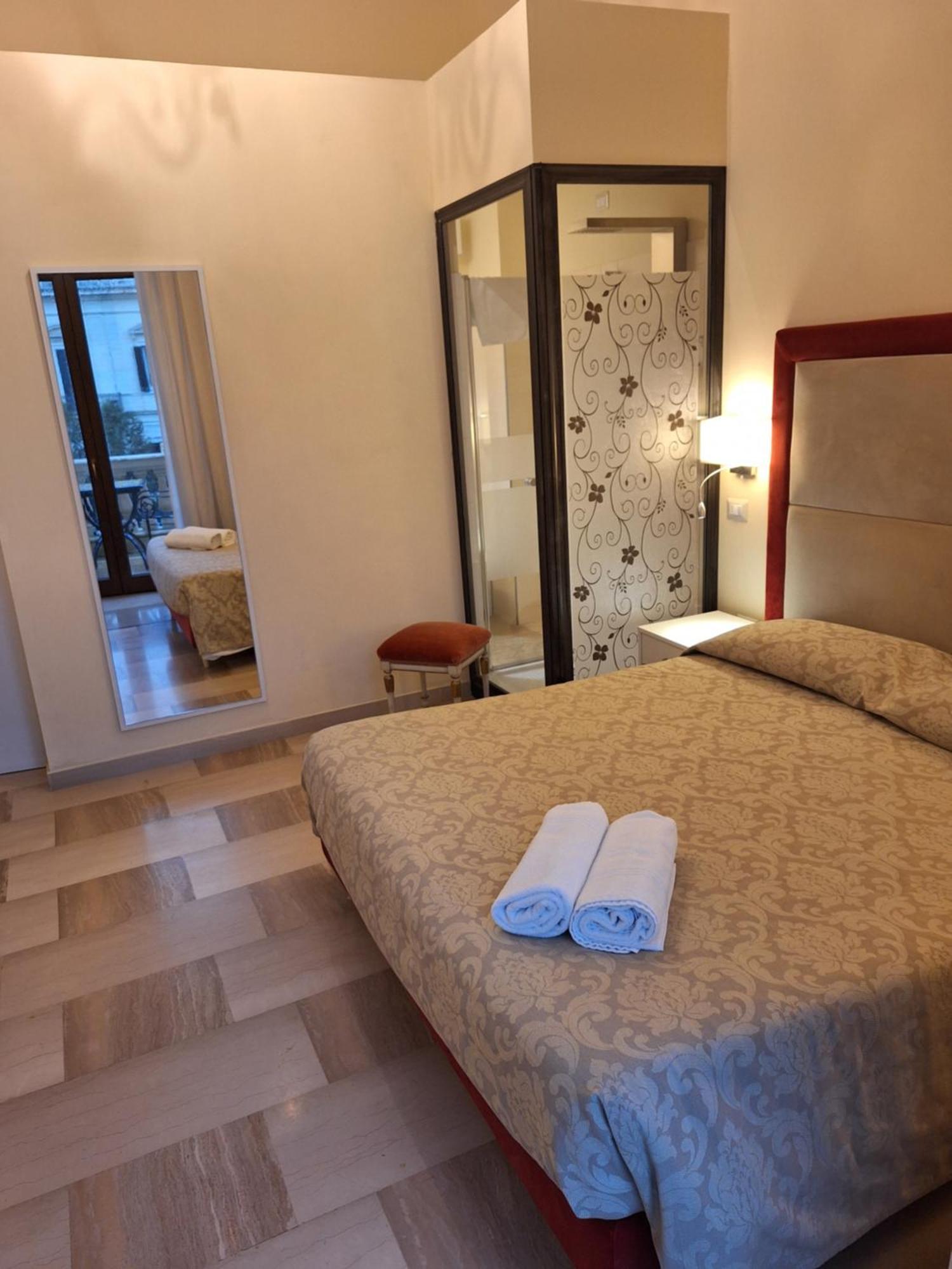 Dimora Charleston Lecce Parcheggio Privato In Loco Gratis Bed & Breakfast Cameră foto